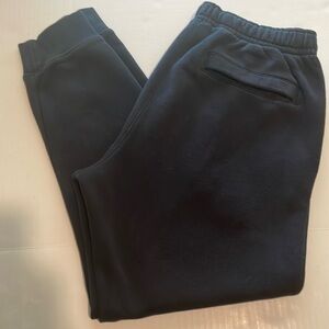 Men’s Nike Joggers. Size medium.